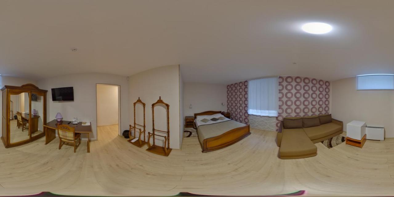 Hotel Villa Natali Chişinău Extérieur photo