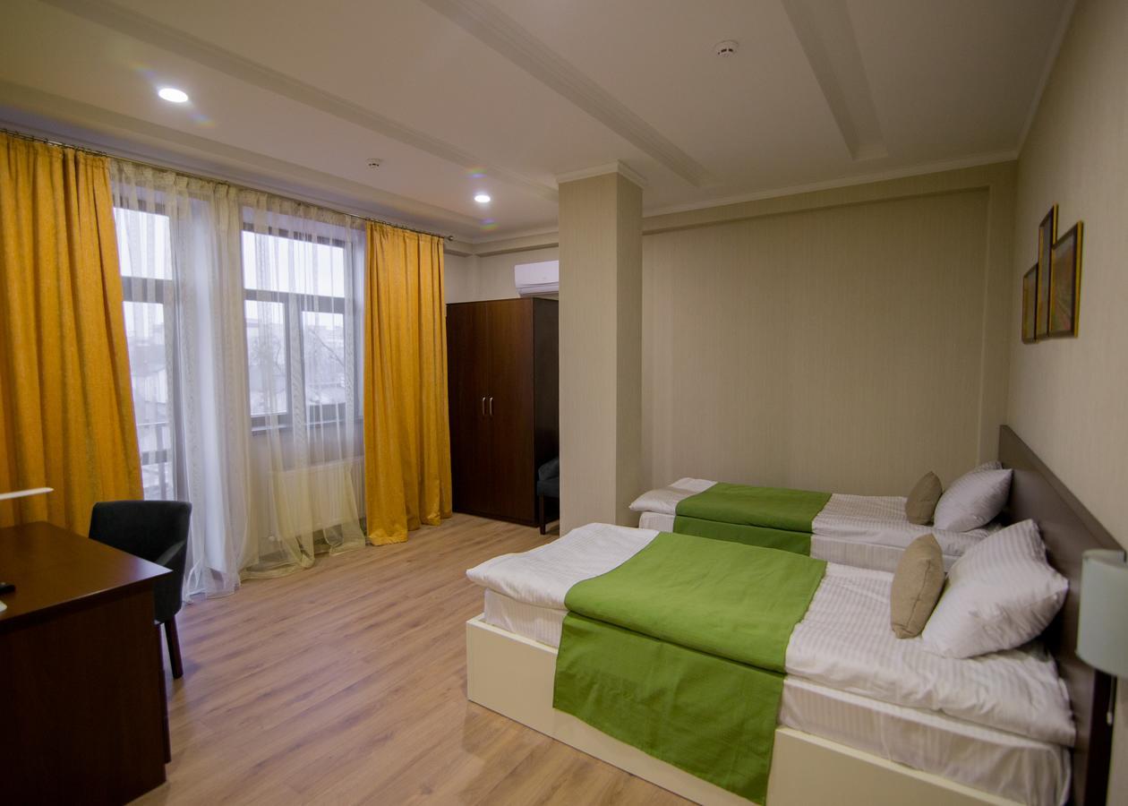 Hotel Villa Natali Chişinău Extérieur photo
