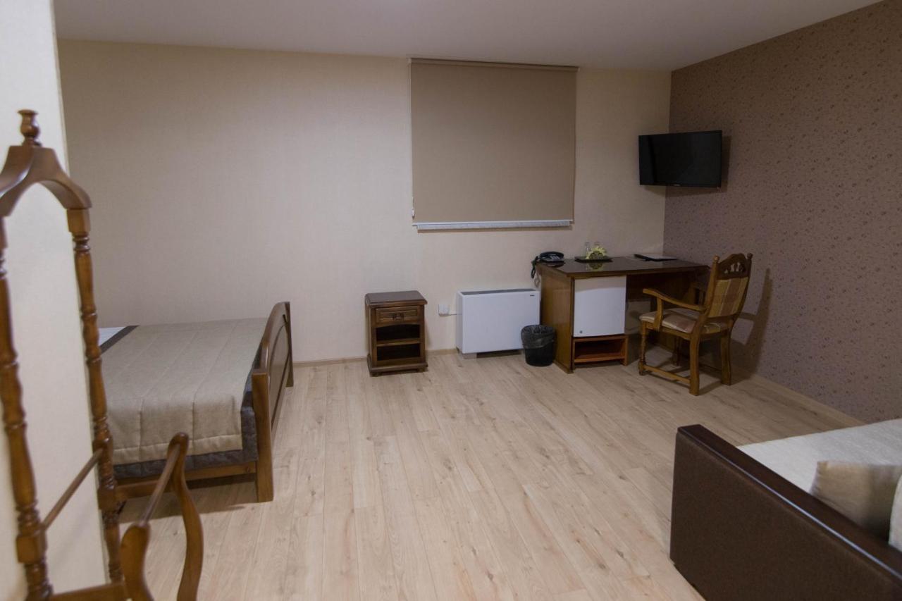Hotel Villa Natali Chişinău Extérieur photo