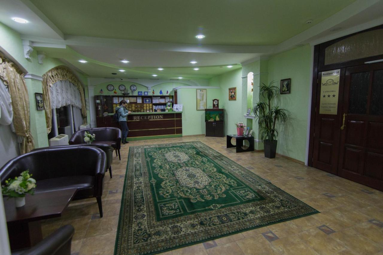 Hotel Villa Natali Chişinău Extérieur photo