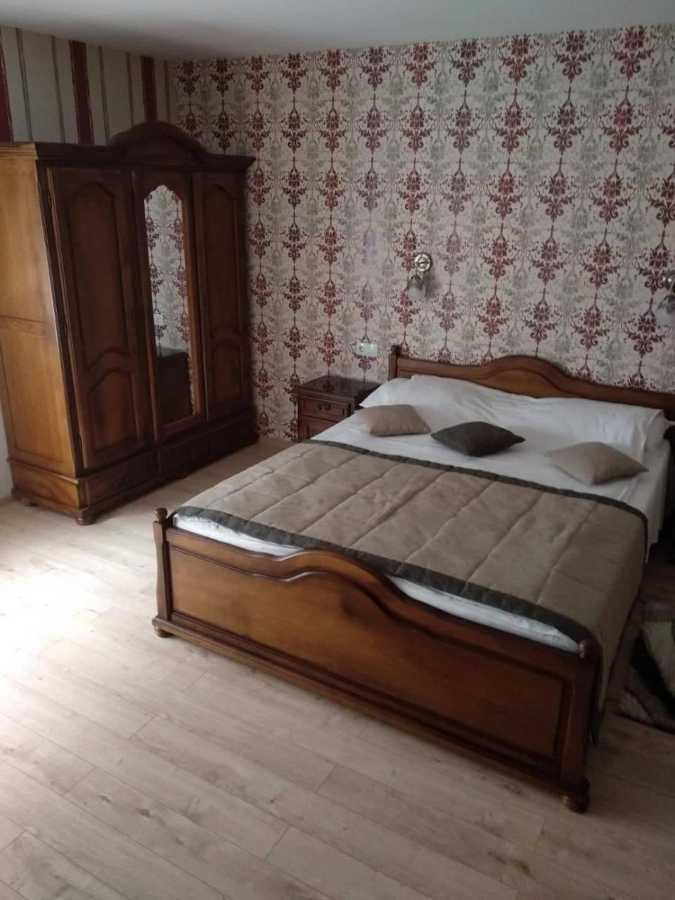 Hotel Villa Natali Chişinău Extérieur photo