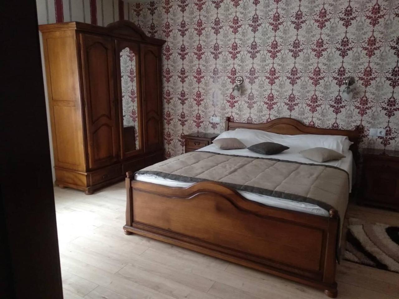 Hotel Villa Natali Chişinău Extérieur photo